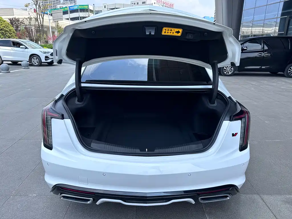 Cadillac CT5 2021 — фото 13