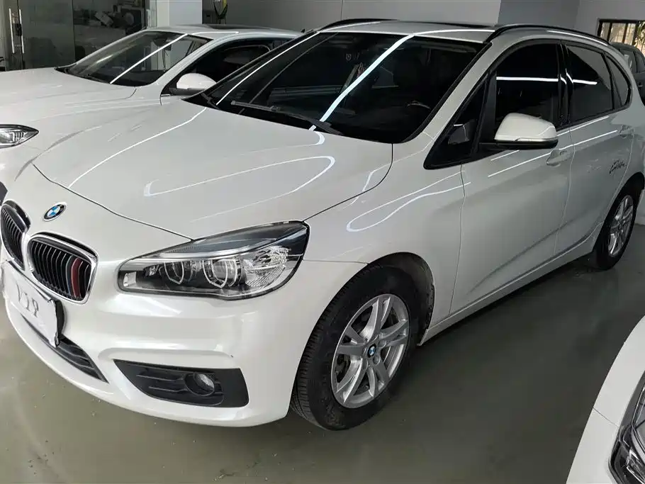 BMW 2 Series Active Tourer 2018 — фото 1