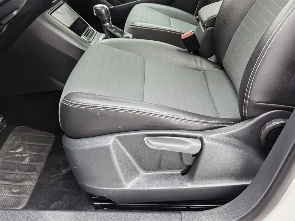 Volkswagen Tiguan 2017 — фото 20