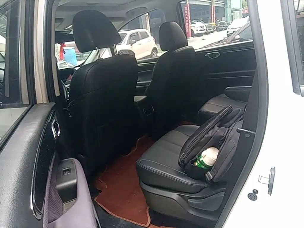 GAC Motor Trumpchi M6 2025 — фото 17