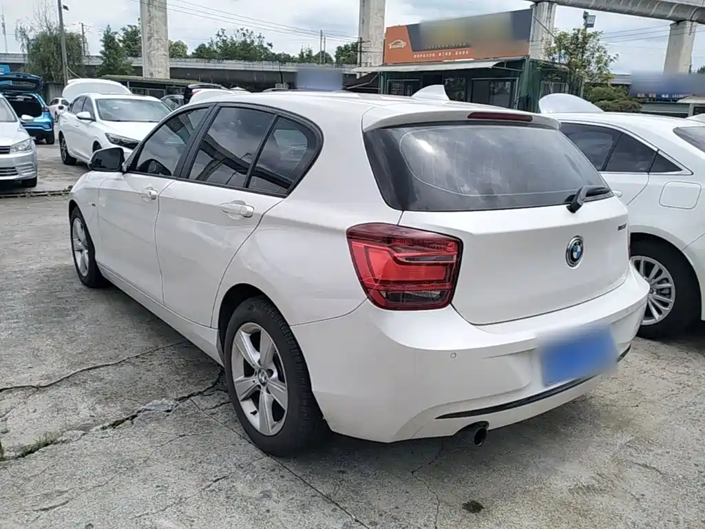 BMW 1 Series 2015 — фото 23