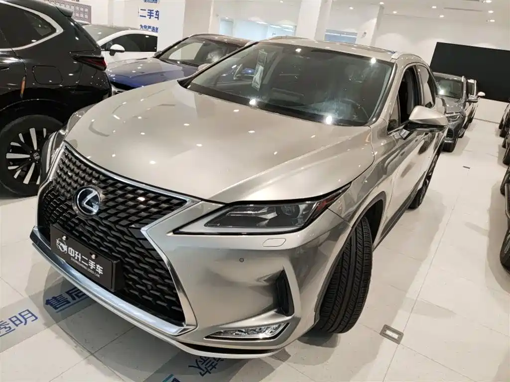 Lexus RX 2019 — фото 1