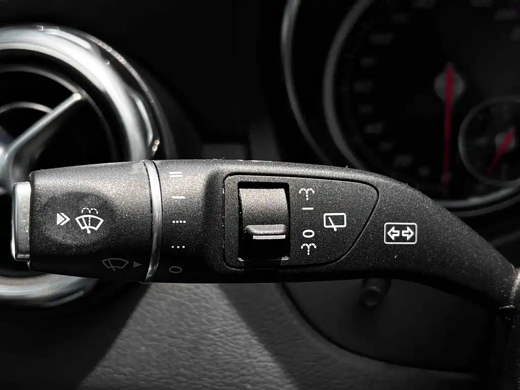 Mercedes-Benz GLA 2017 — фото 20
