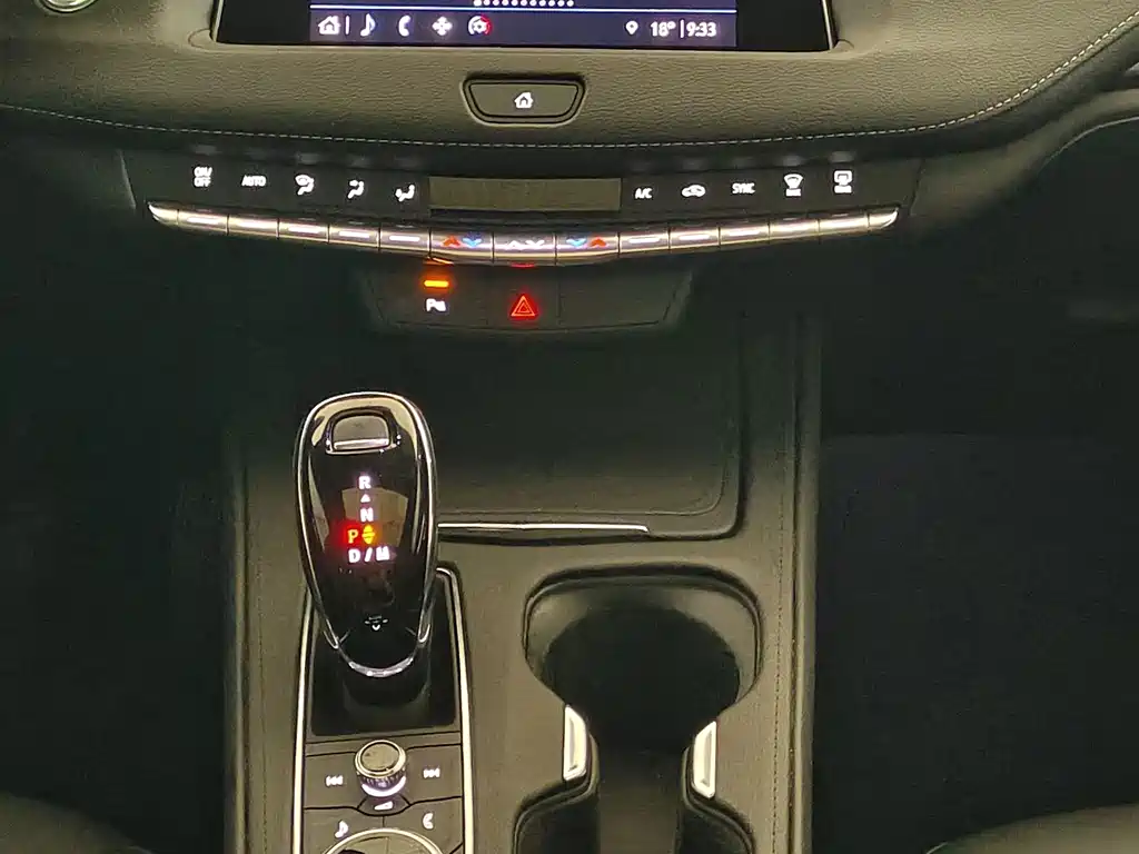 Cadillac XT4 2022 — фото 13