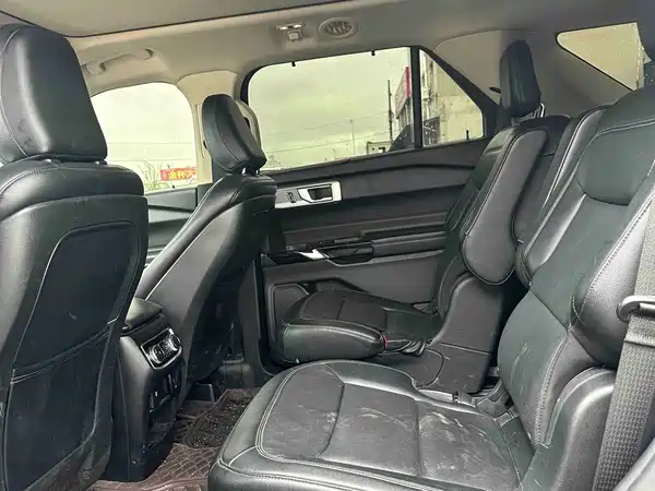 Ford Explorer 2022