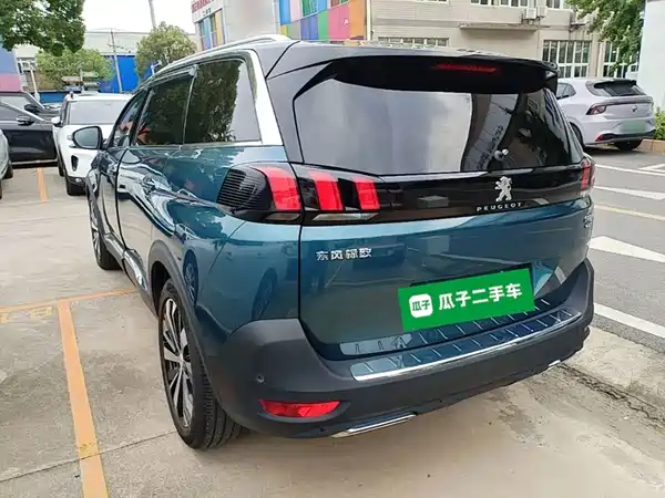Peugeot 5008 2017