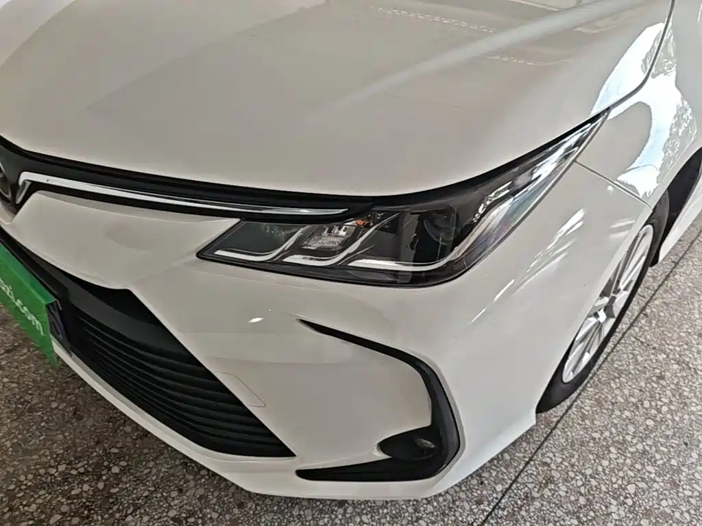 Toyota Corolla 2023 — фото 24