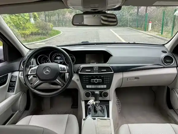Mercedes-Benz C-Class 2013