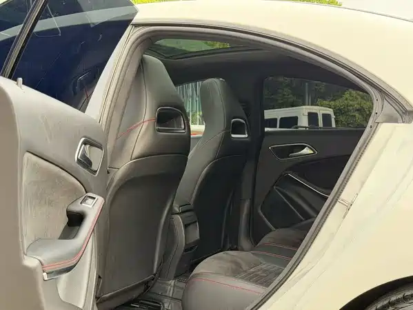 Mercedes-Benz CLA 2018