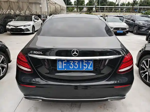 Mercedes-Benz E-Class 2016