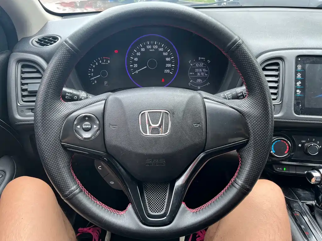 Honda Vezel 2017 — фото 9