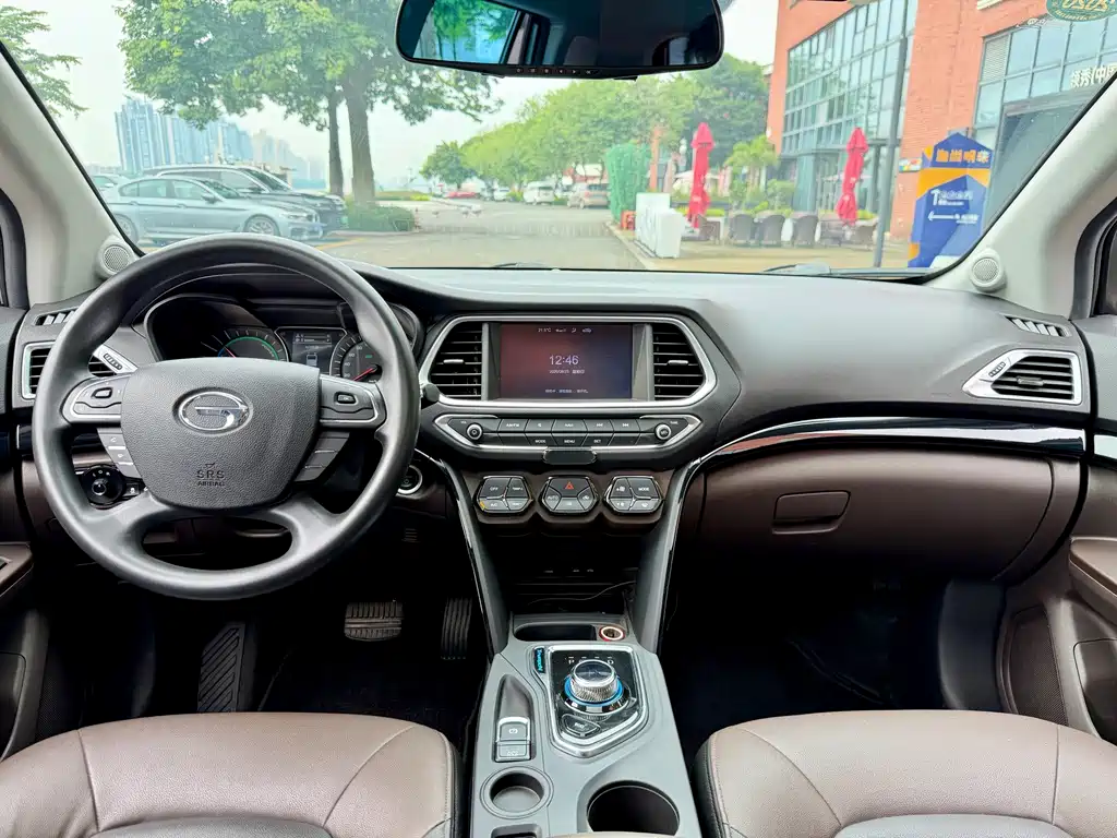 GAC Trumpchi GS4 New Energy 2019 — фото 12