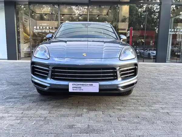 Porsche Cayenne 2021