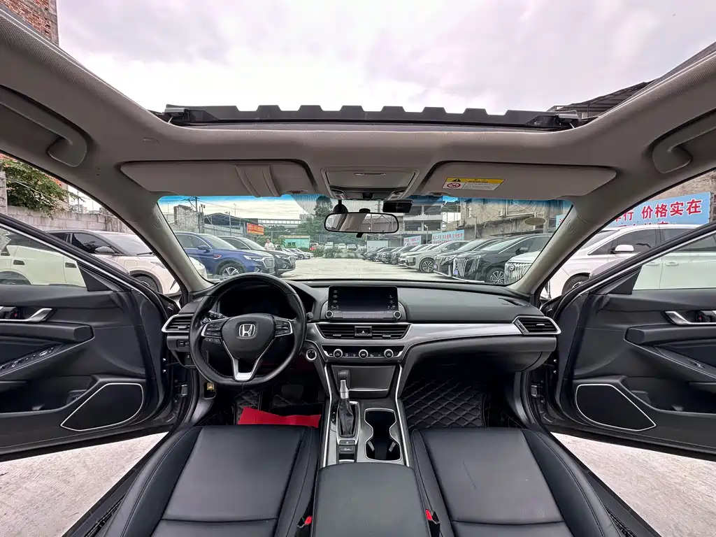 Honda Accord 2021 — фото 10