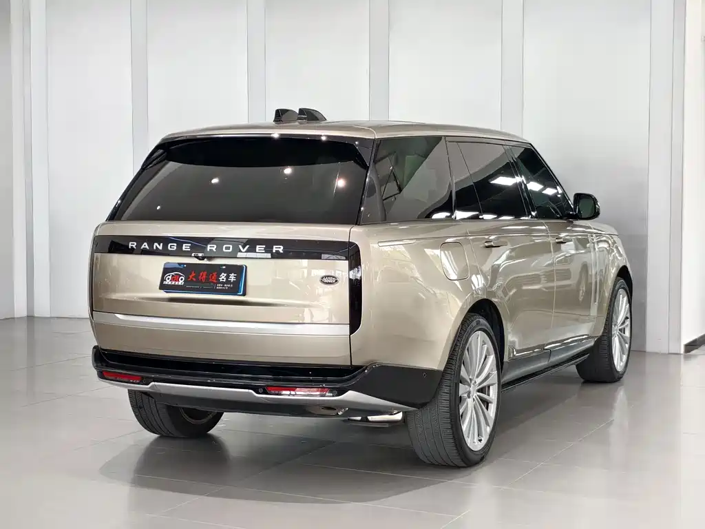 Land Rover Range Rover 2024 — фото 3