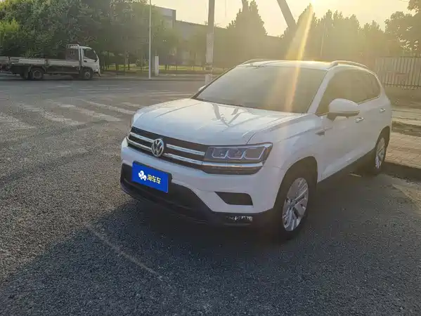 Volkswagen Tharu 2019