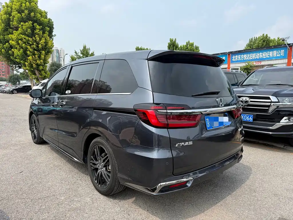 Honda Odyssey 2023 — фото 11