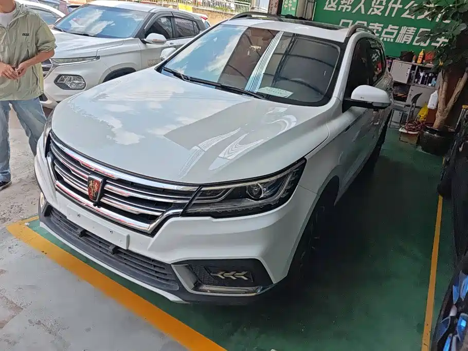 Roewe RX3 2020 — фото 1
