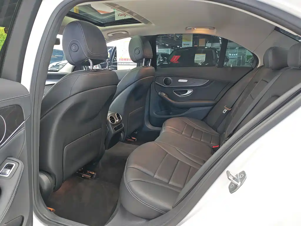 Mercedes-Benz C-Class 2020 — фото 12