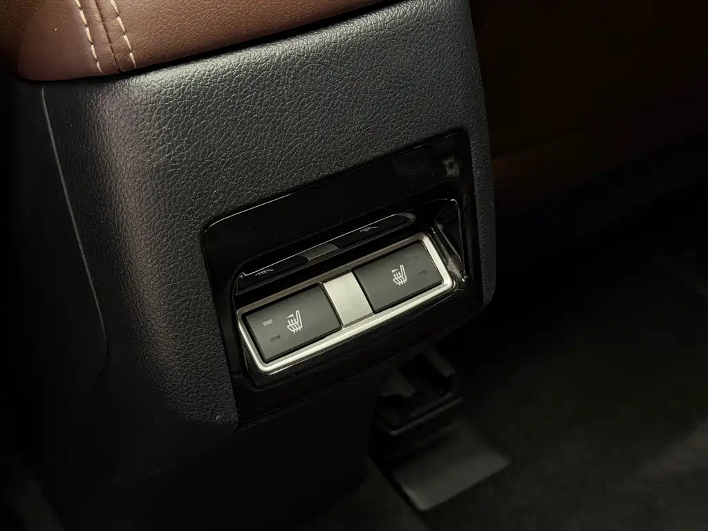 Subaru Forester 2017 — фото 17