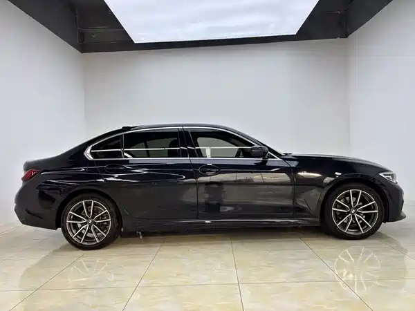 BMW 3 Series 2022