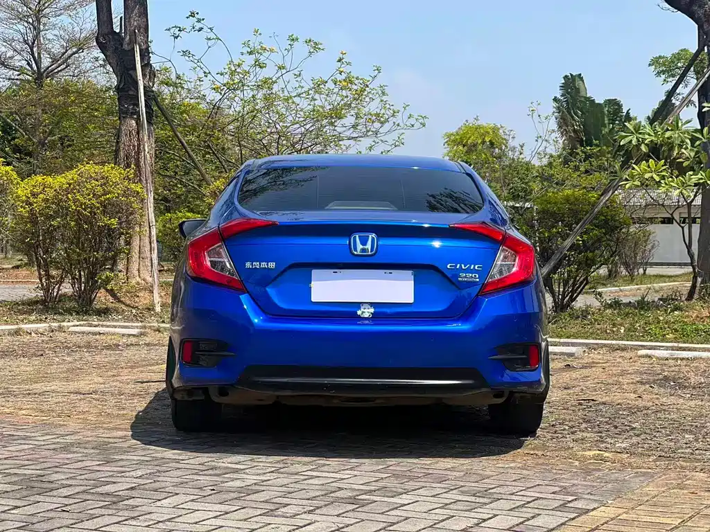 Honda Civic 2021 — фото 16