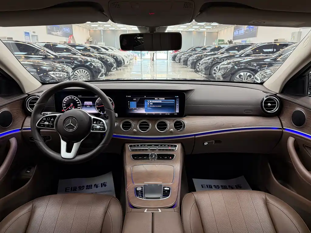 Mercedes-Benz E-Class 2020 — фото 16