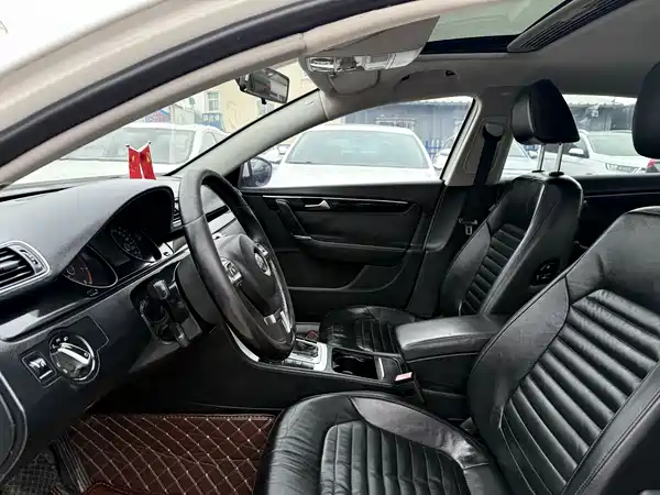 Volkswagen Magotan 2012