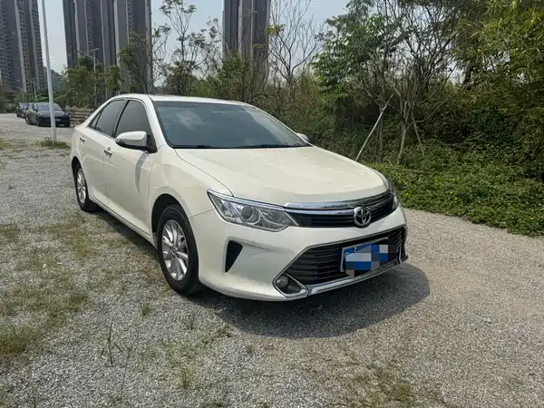 Toyota Camry 2015