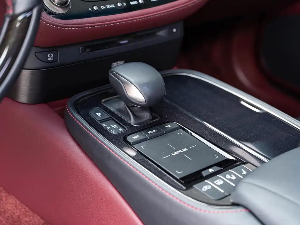 Lexus LS 2021 — фото 14