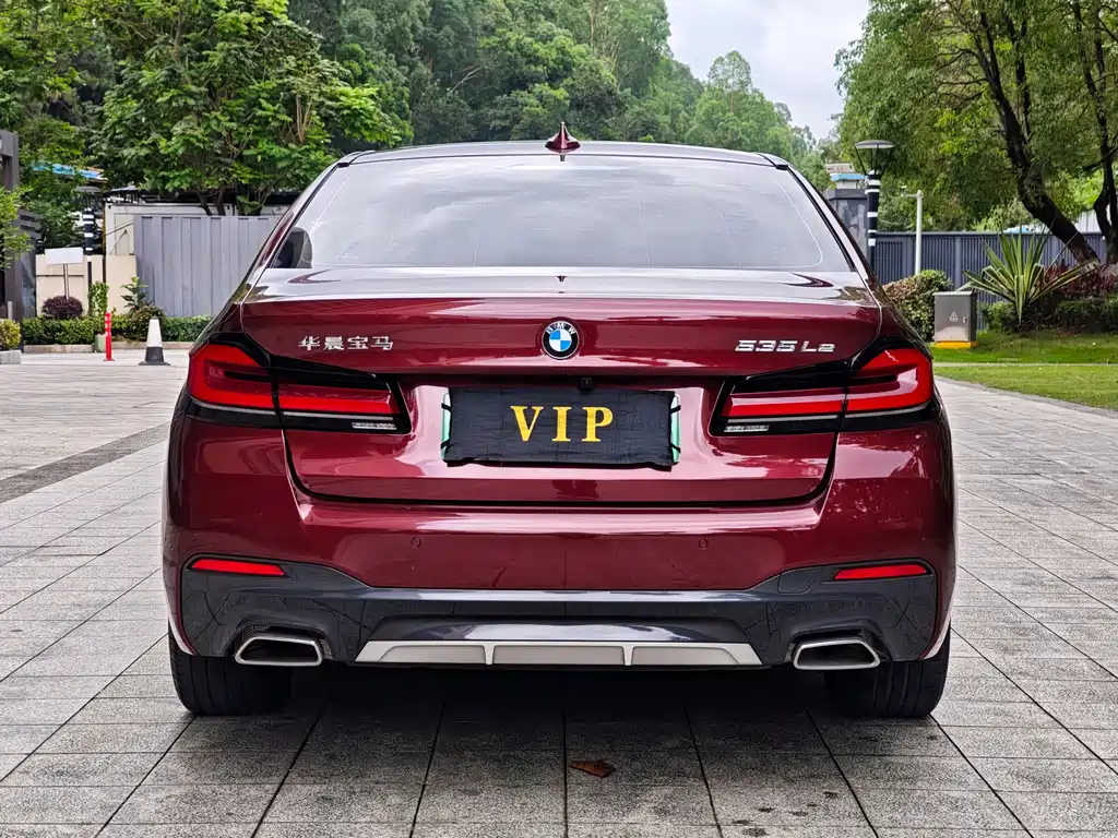 BMW 5 Series New Energy 2021 — фото 16