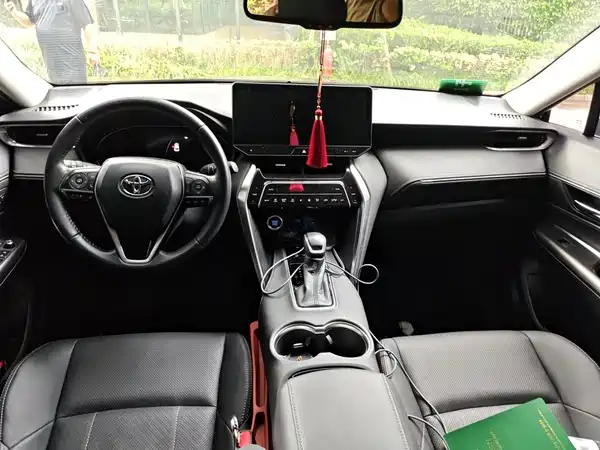 Toyota Harrier 2022