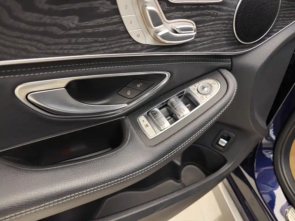Mercedes-Benz C-Class 2020 — фото 9