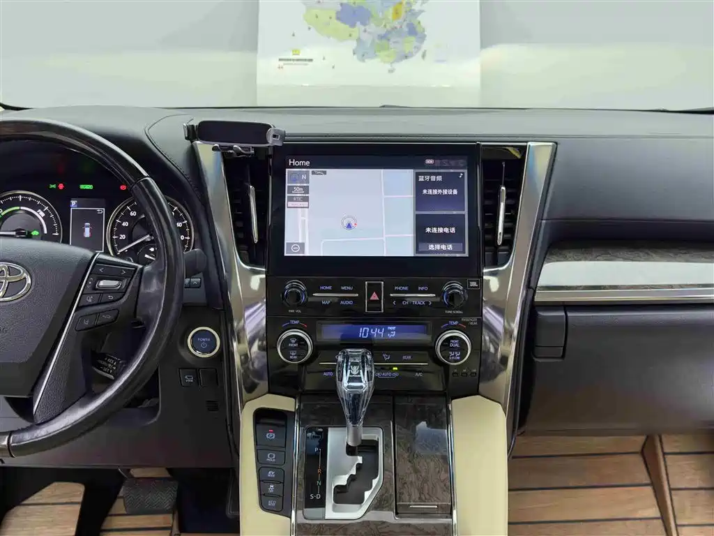 Toyota Alphard 2022 — фото 10