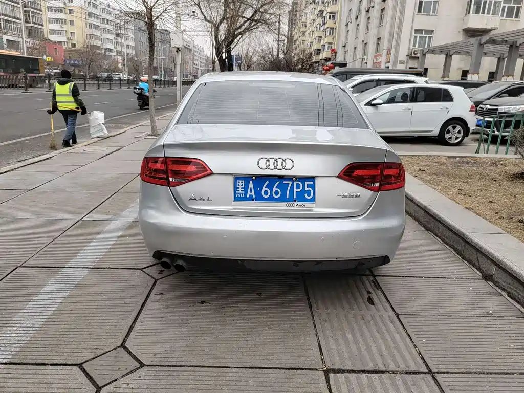 Audi A4L 2009