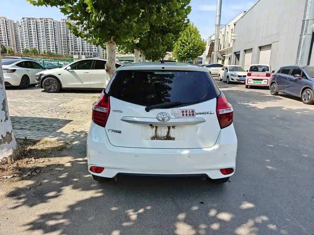Toyota Yaris L 2020