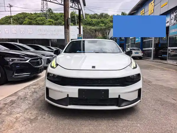 Lynk & Co 03 2021