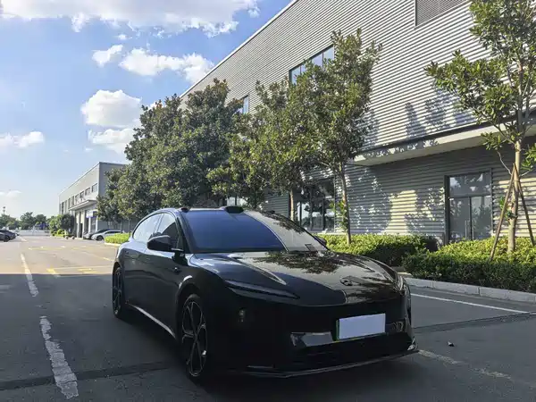 NIO ET5T 2025