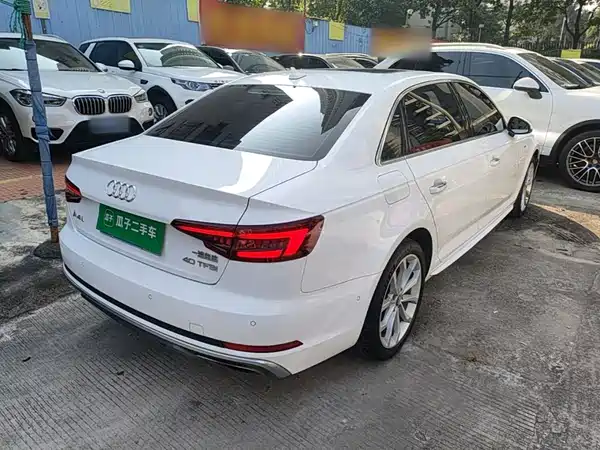 Audi A4L 2019