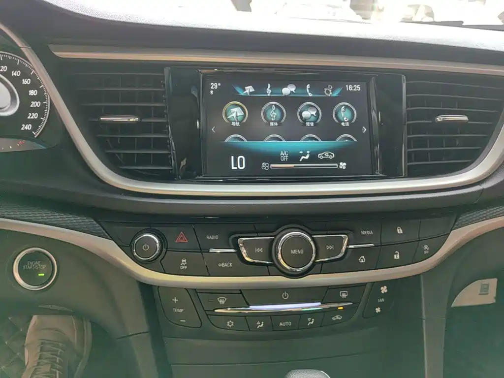Buick Excelle 2021 — фото 13