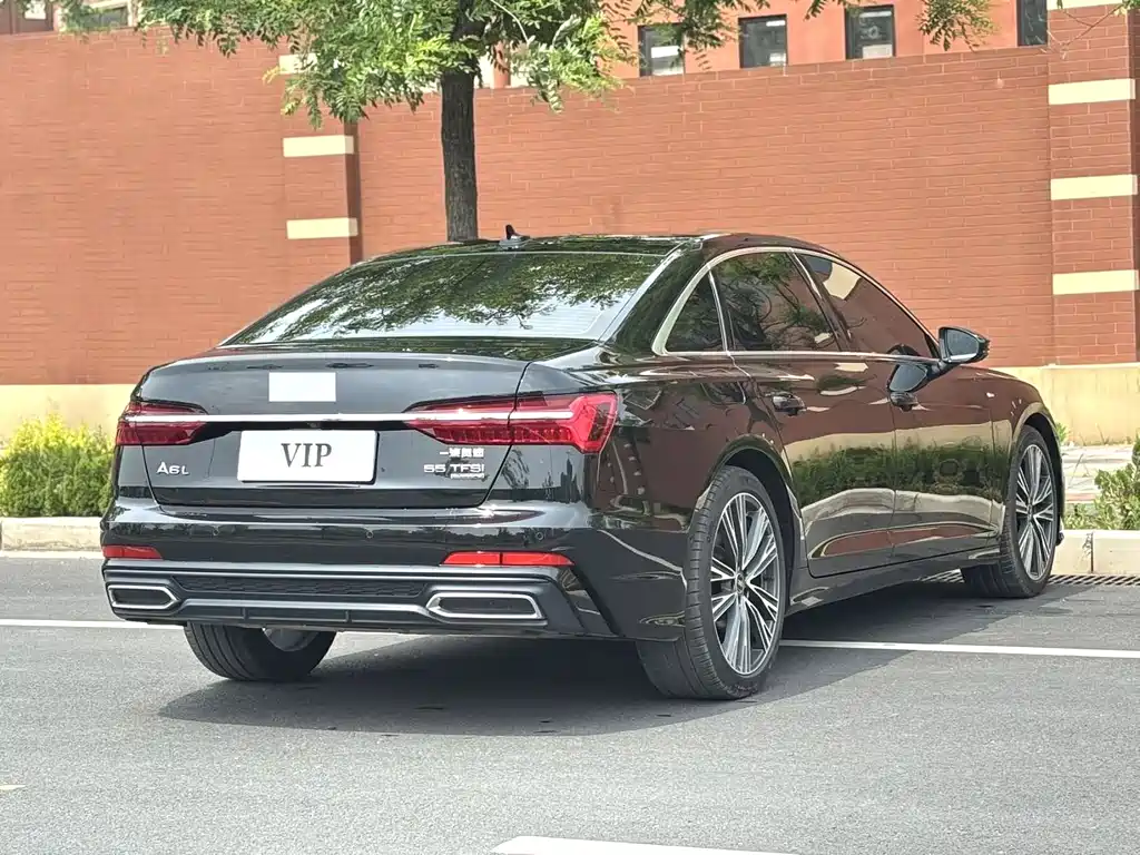 Audi A6L 2022