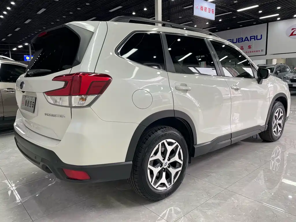 Subaru Forester 2019 — фото 8