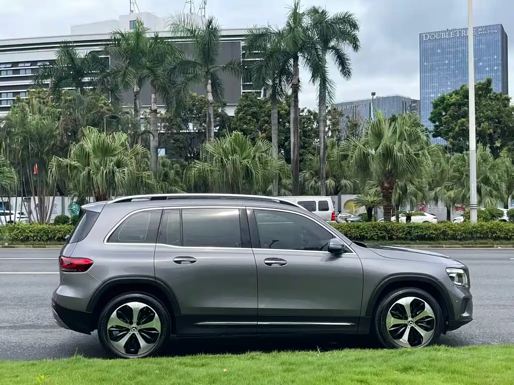 Mercedes-Benz GLB 2023 — фото 14
