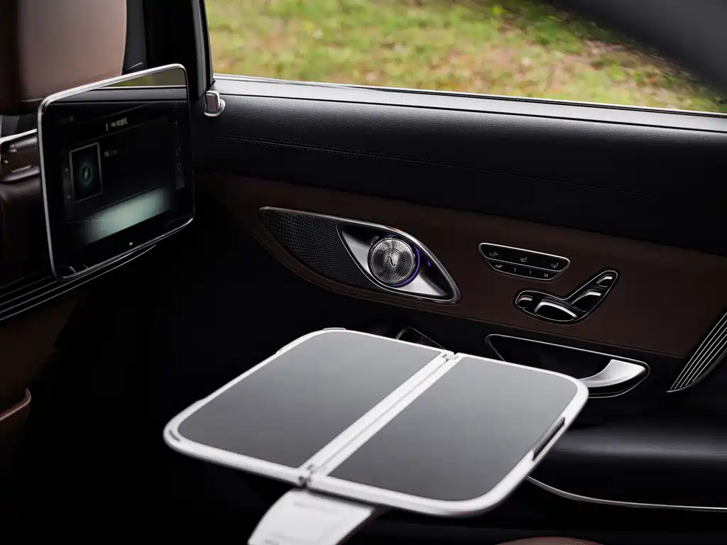 Mercedes-Benz Maybach S-Class 2019 — фото 38