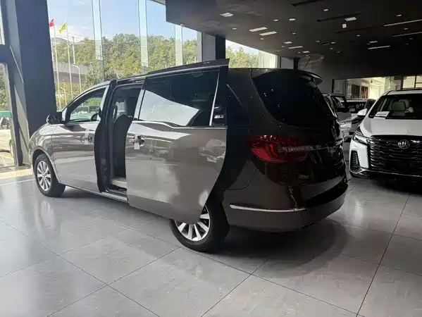Buick GL8 2016
