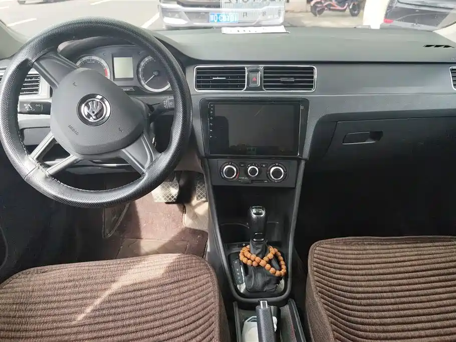 Skoda Rapid 2019 — фото 11