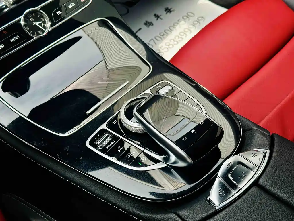 Mercedes-Benz E-Class 2020 — фото 12