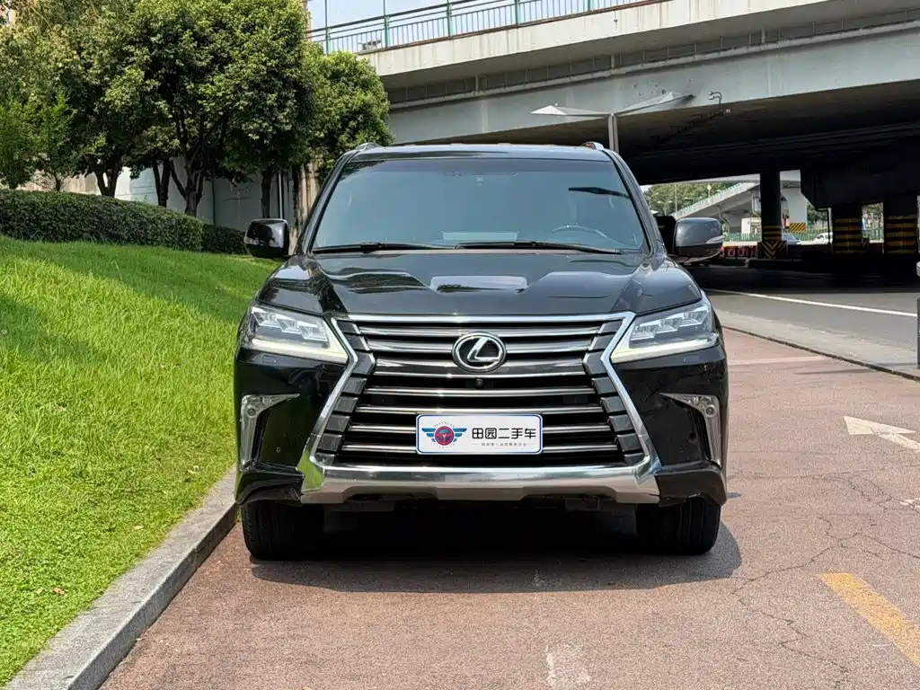 Lexus LX 2018 — фото 2