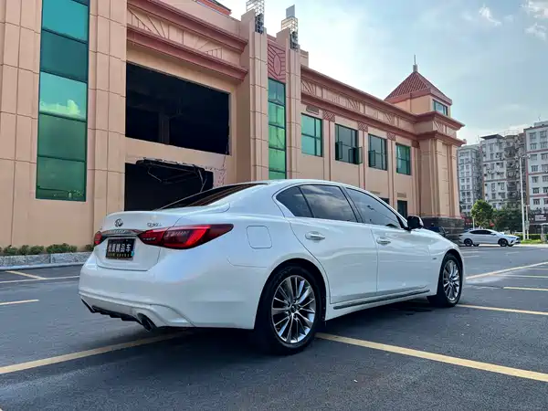 Infiniti Q50L 2018
