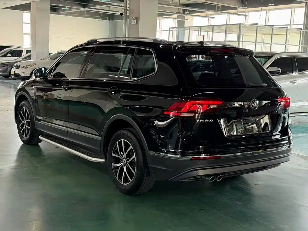 Volkswagen Tiguan L 2017